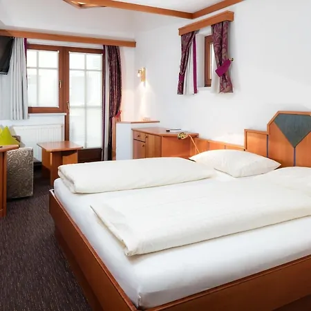 Gabriela Hotel 4*