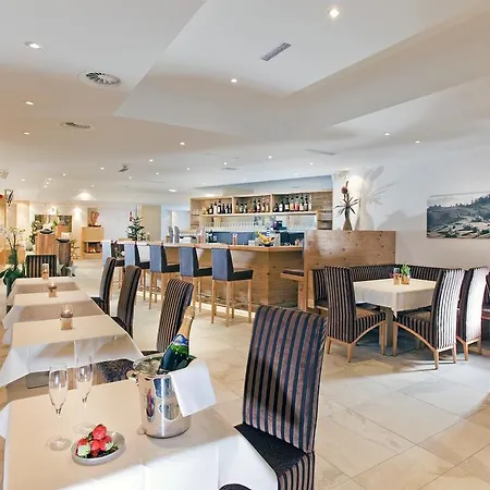 Gabriela Inklusive Super Sommer Card Serfaus